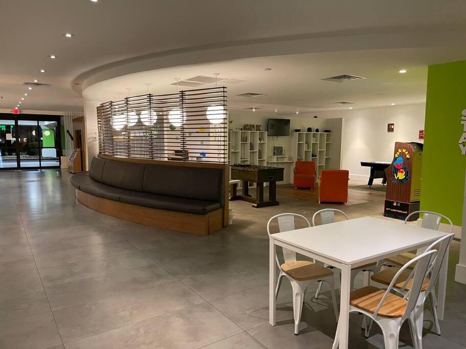 Newly Room In Cozy Hotel With Super Location To The Parks Kissimmee Exteriér fotografie